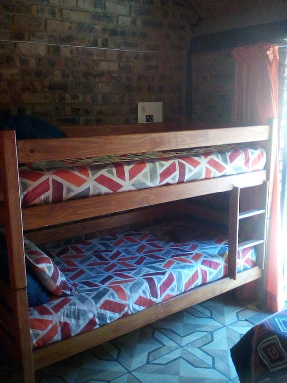 Pride Rock Accommodation Middelburg  Bagian luar foto