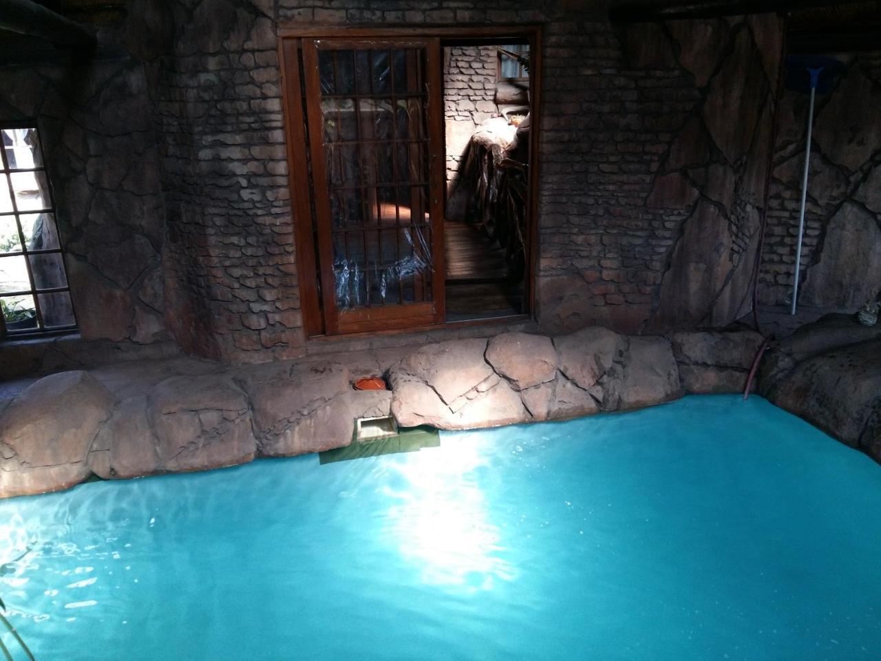 Pride Rock Accommodation Middelburg  Bagian luar foto
